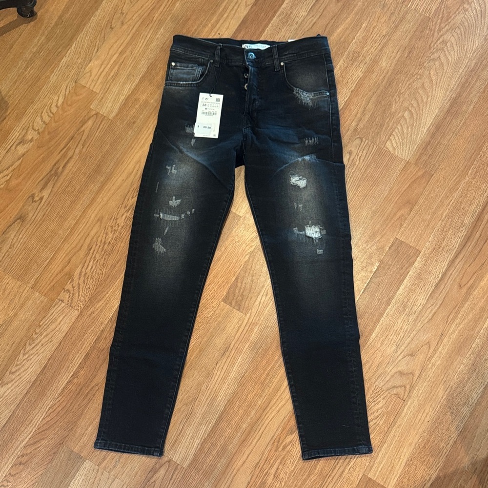 Zara Men's Black Distressed Skinny Jeans